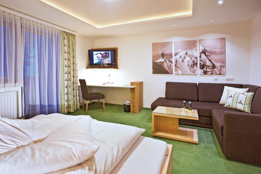 Landhotel Alpenhof Filzmoos Habitación foto